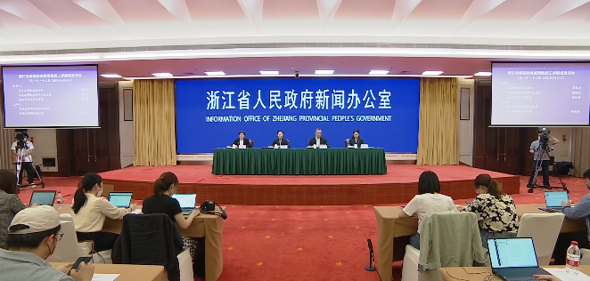 乐鱼-包含今晨上海申花单刀错失：德甲节点到来，引发热议，医务组通报恢复的词条-乐鱼