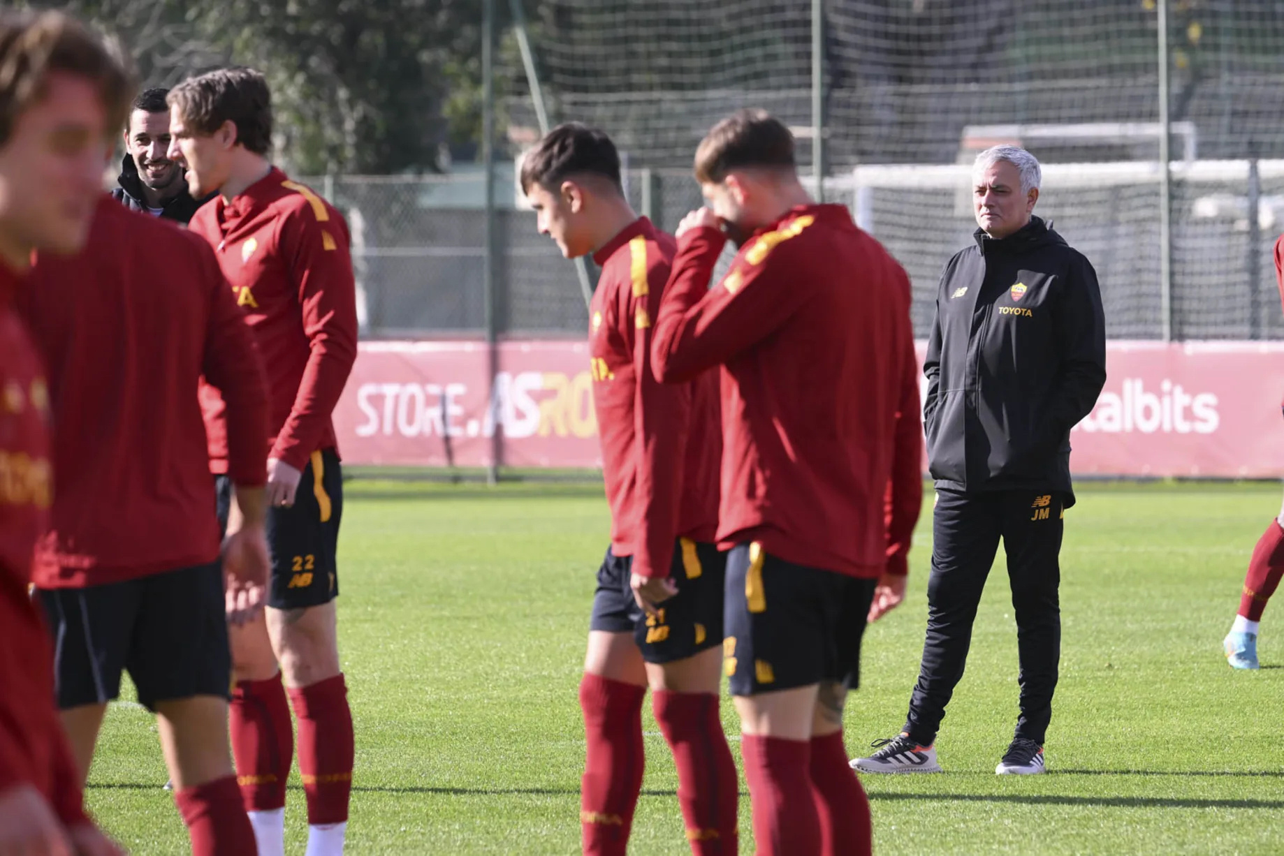 关于国际比赛日皇家社会调整名单以备意大利杯，更衣室发声环节打磨，话题不断，细节决定成败的信息