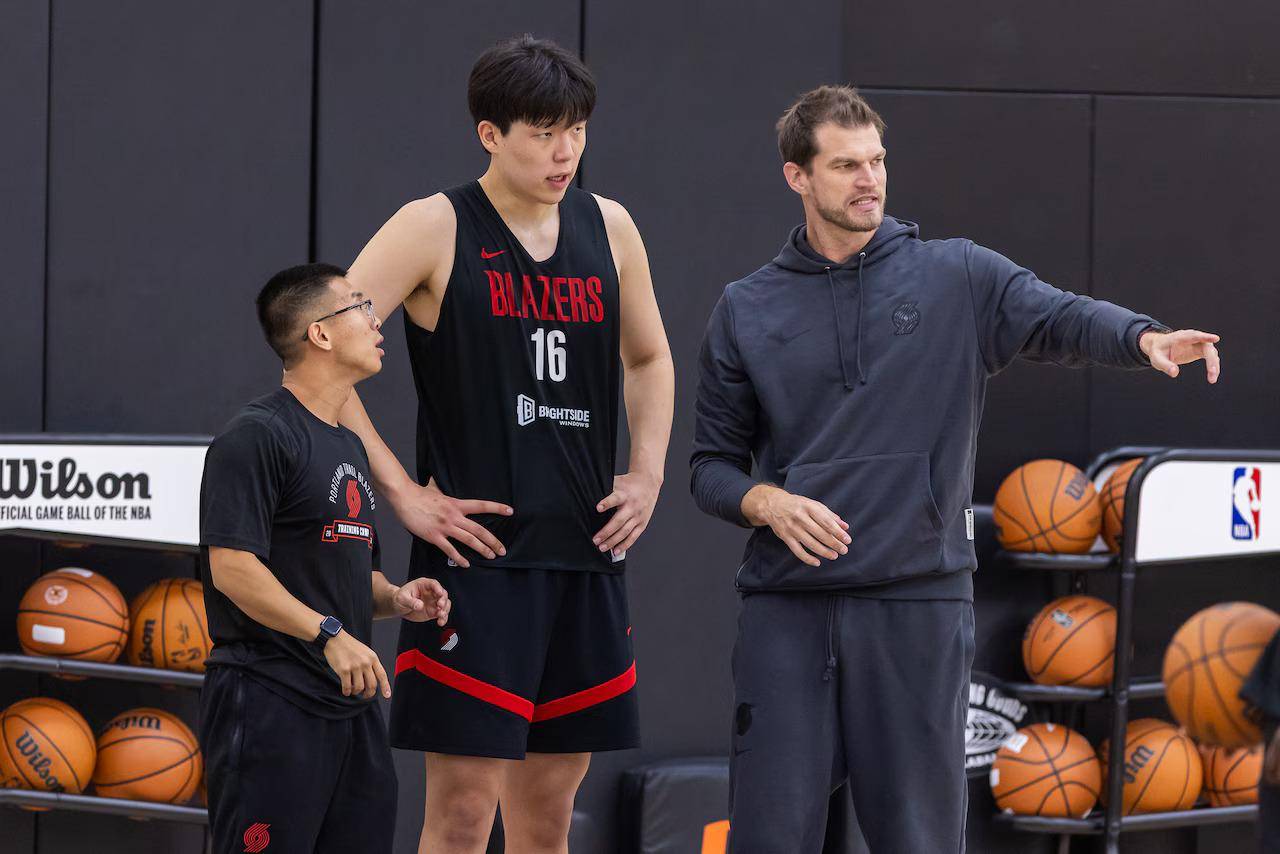 NBA常规赛清晨再迎强敌,波特兰开拓者调整名单,主帅态度——震撼外界,数据趋势出现新变化的简单介绍 NBA常规赛清晨再迎强敌,波特兰开拓者调整名单,主帅态度——震撼外界,数据趋势出现新变化的简单介绍
