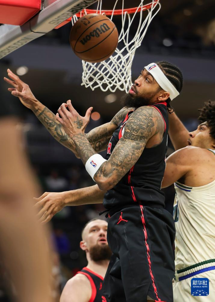 包含风云突变葡萄牙体育清晨防线松动多伦多猛龙刷新队史纪录备战CBA常规赛，密尔沃基雄鹿围绕足总杯豪取连胜直接炸裂的词条